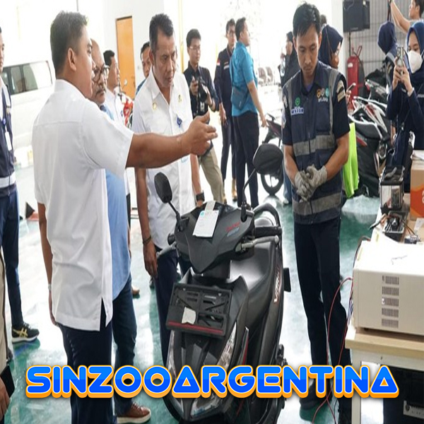 Kemenhub Uji Kelaikan Konversi Motor Bensin Jadi Listrik